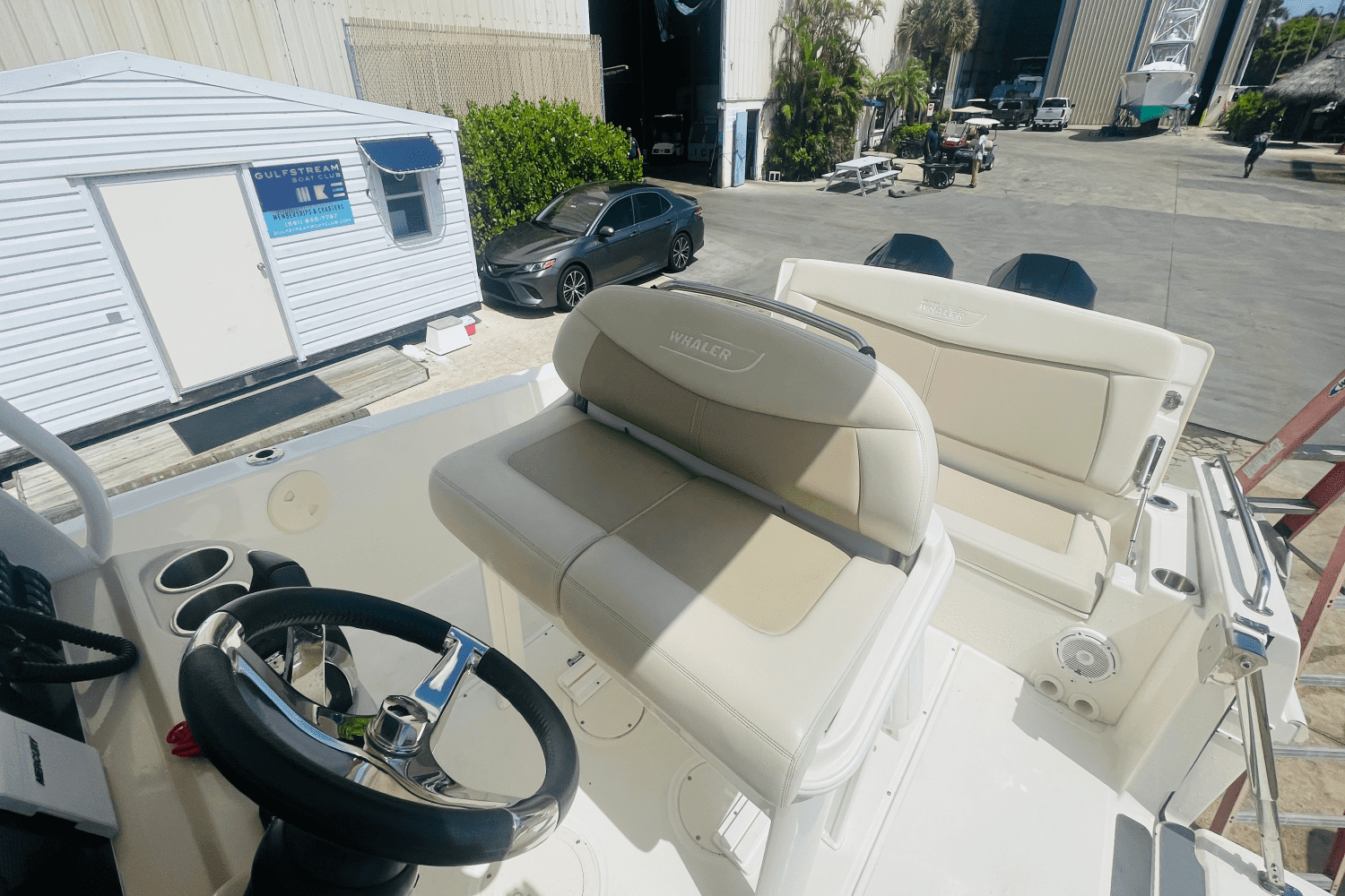 2022 Boston Whaler 270 DAUNTLESS Image Thumbnail #21