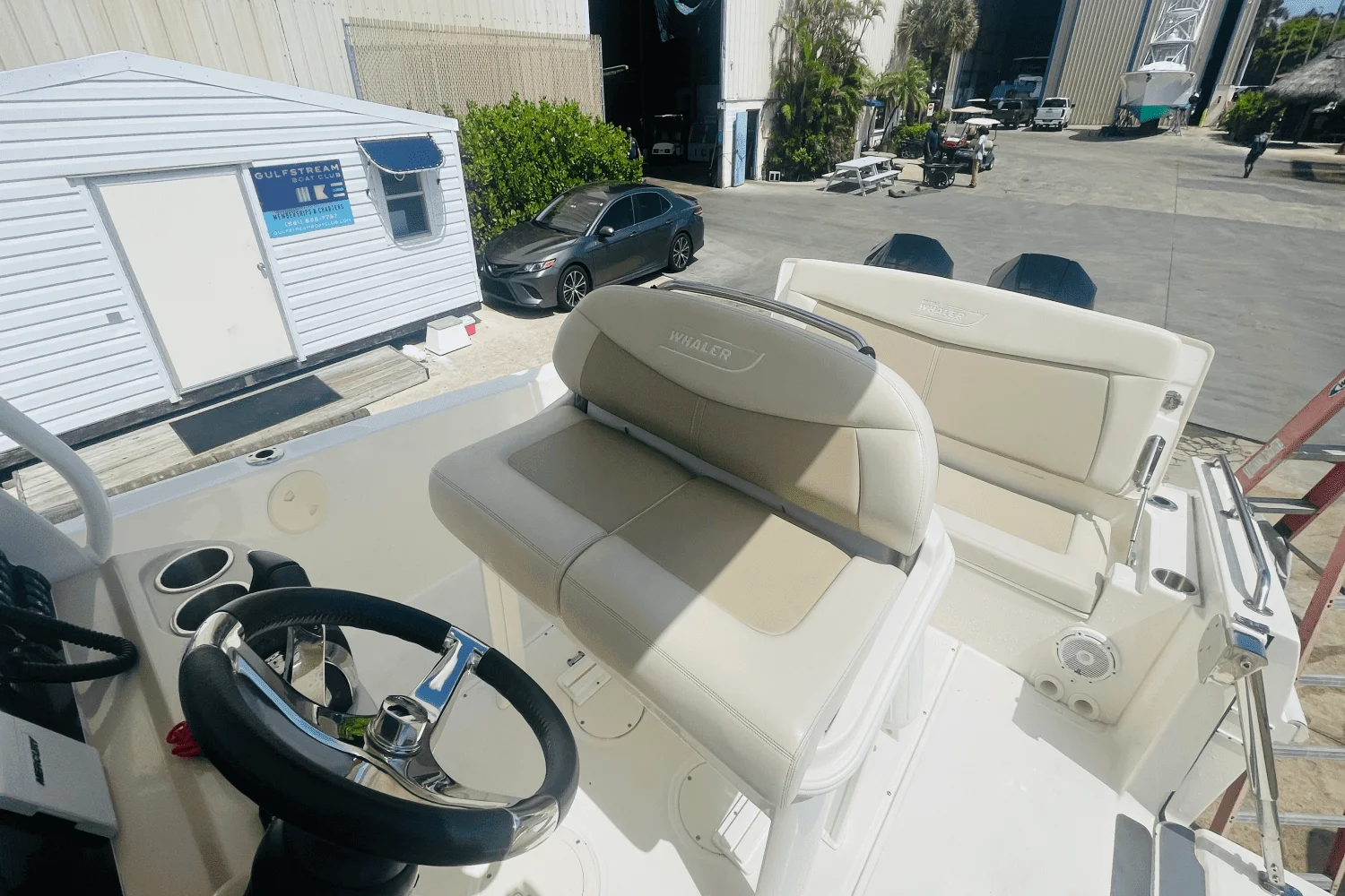 2022 Boston Whaler 270 DAUNTLESS Image Thumbnail #21
