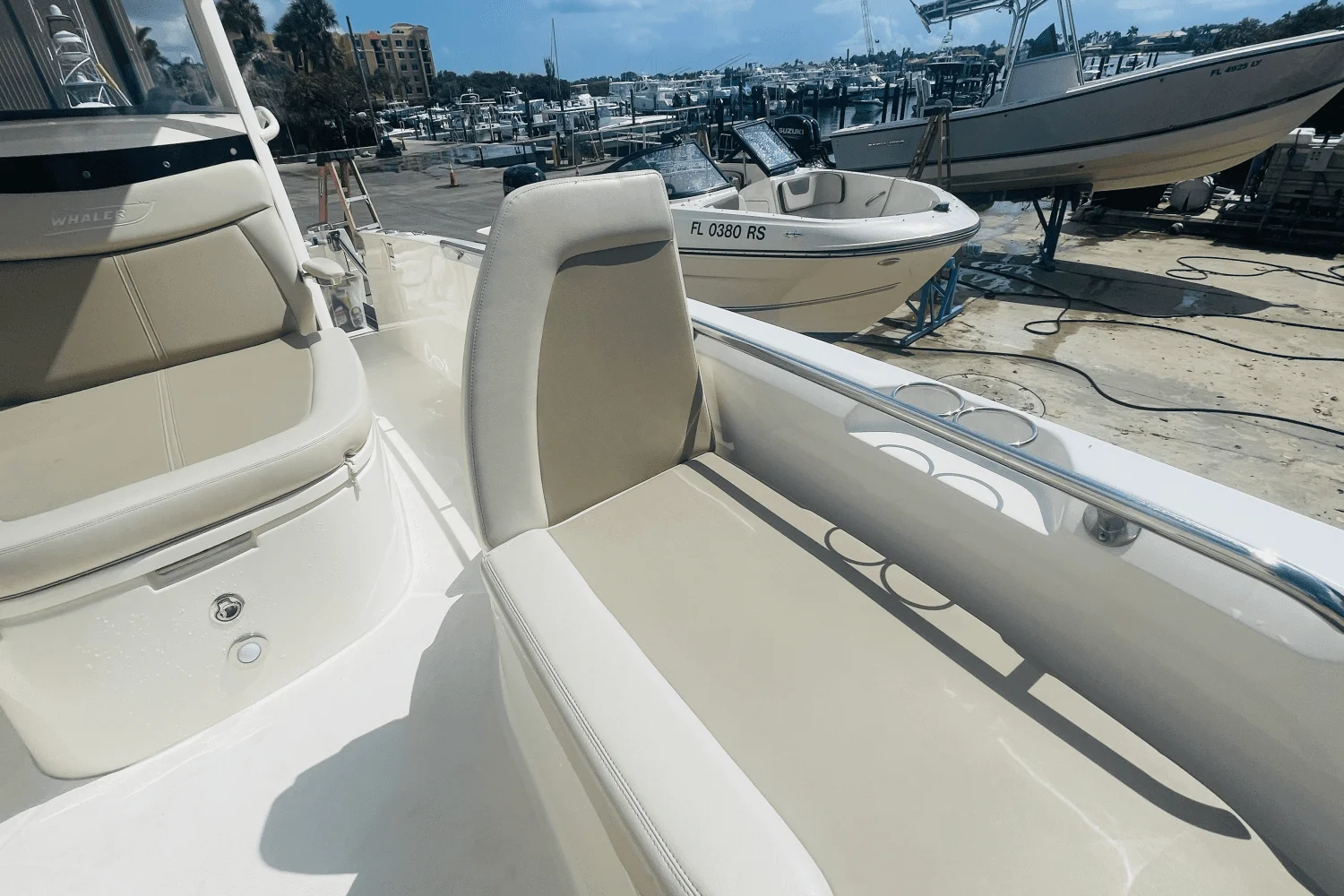 2022 Boston Whaler 270 DAUNTLESS Image Thumbnail #28