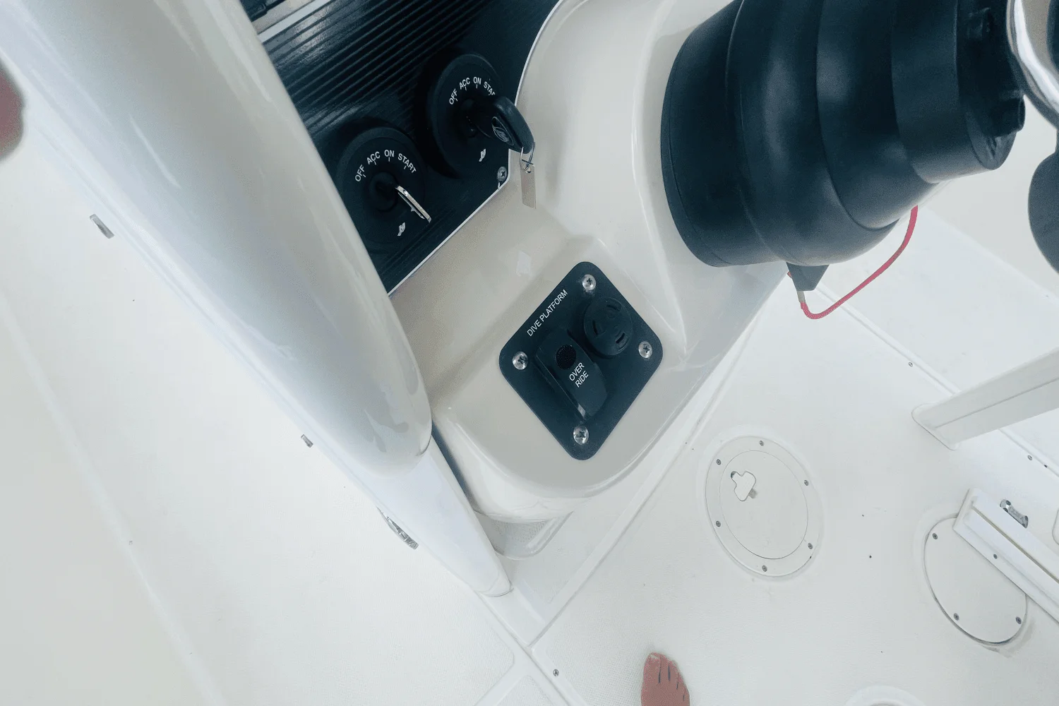 2022 Boston Whaler 270 DAUNTLESS Image Thumbnail #17