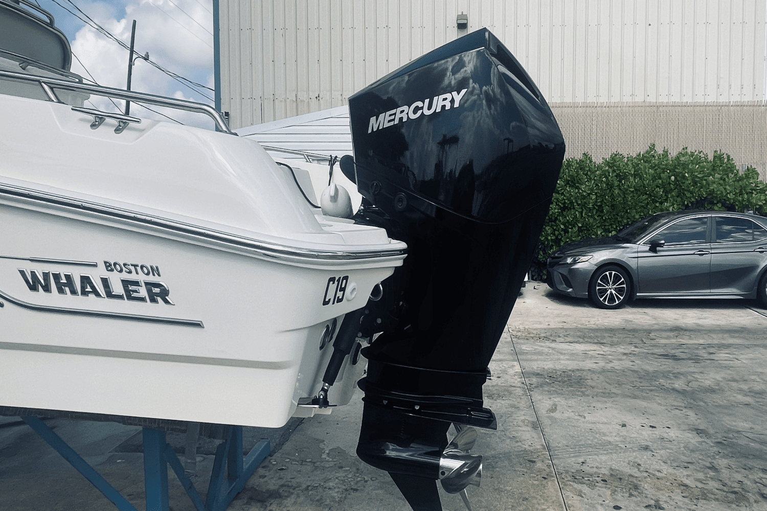 2022 Boston Whaler 270 DAUNTLESS Image Thumbnail #6