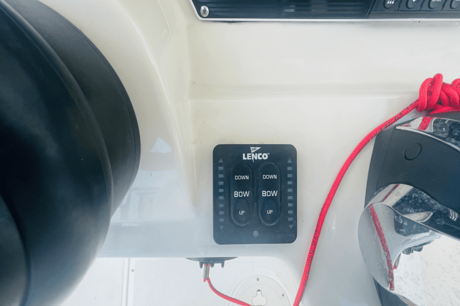 2022 Boston Whaler 270 DAUNTLESS Image Thumbnail #18