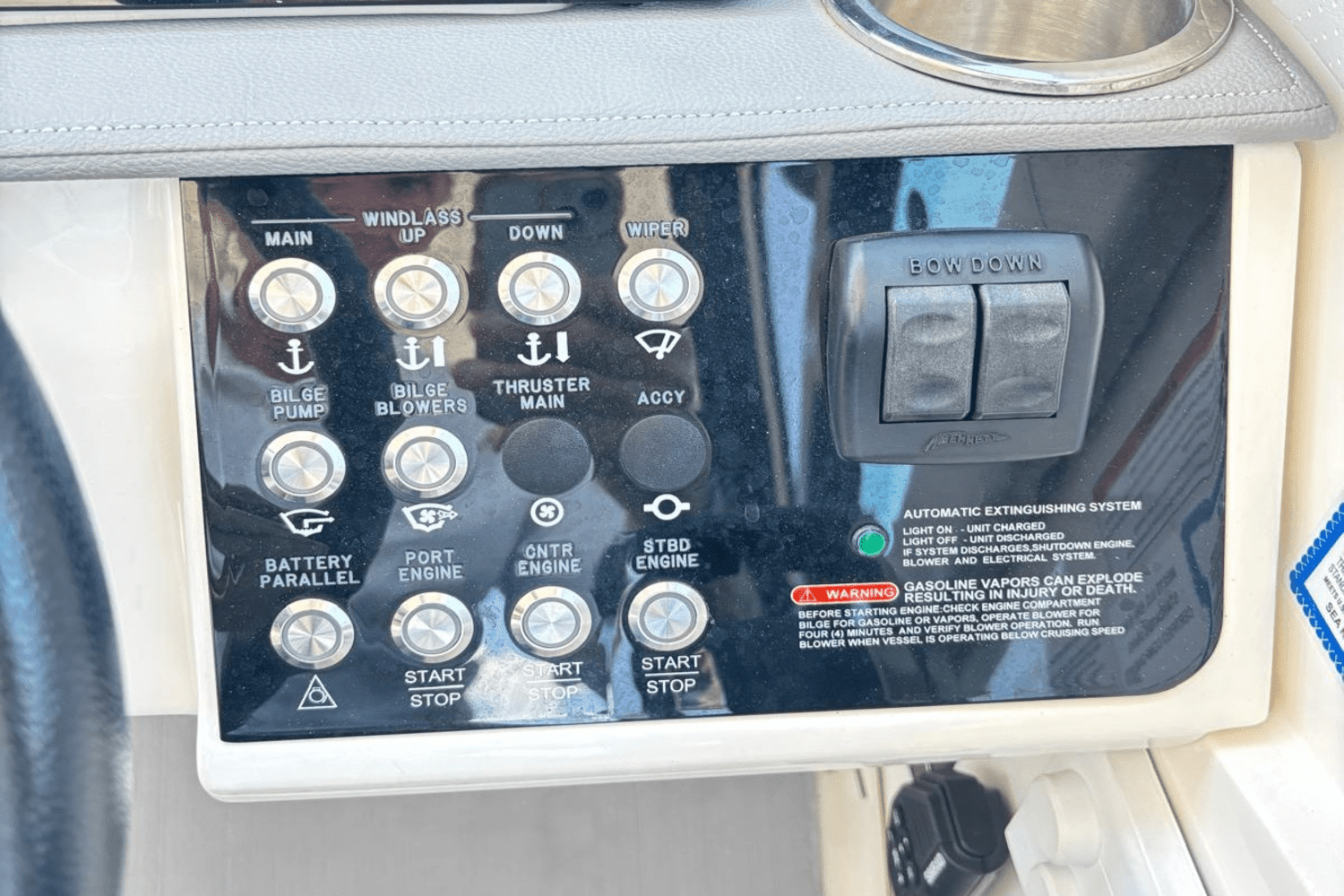 2021 Sea Ray 320 SUNDANCER OB Image Thumbnail #36