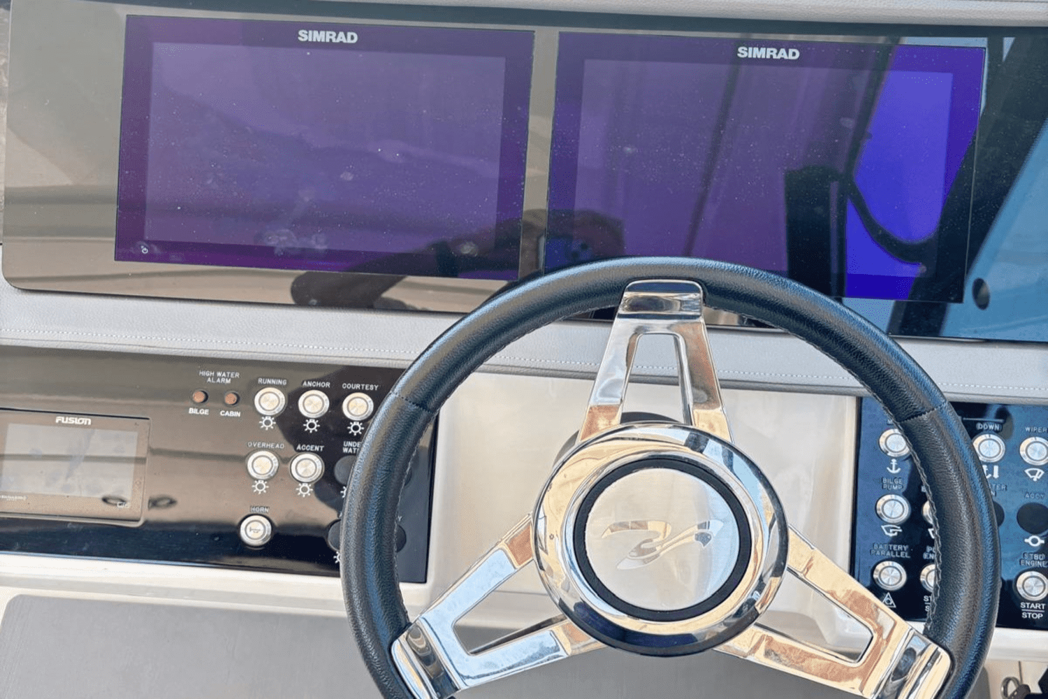 2021 Sea Ray 320 SUNDANCER OB Image Thumbnail #29