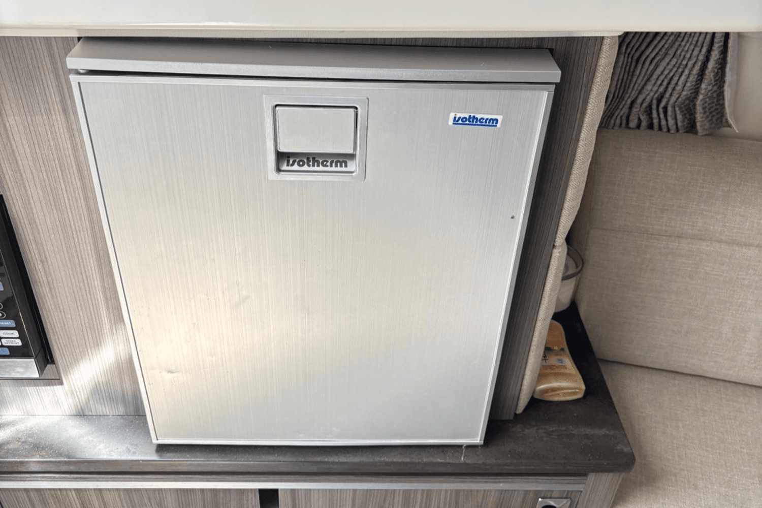 2021 Sea Ray 320 SUNDANCER OB Image Thumbnail #19