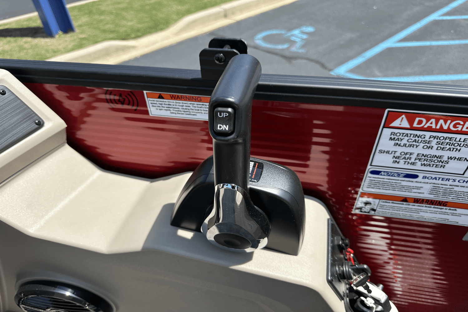 2025 Bennington 22S Image Thumbnail #15
