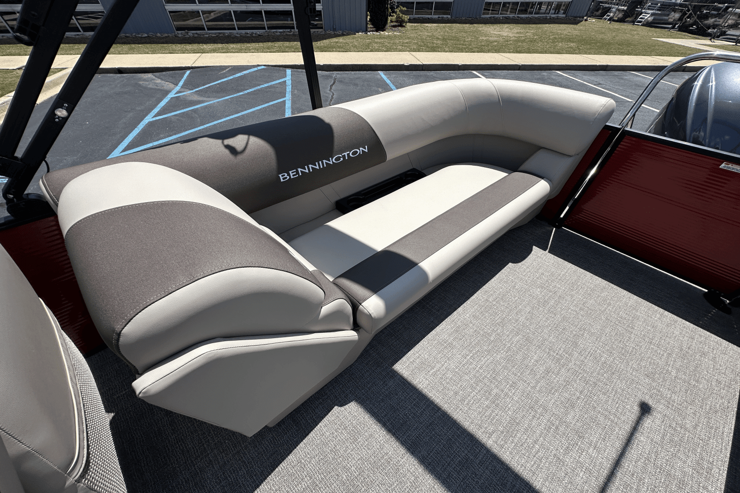 2025 Bennington 22S Image Thumbnail #7