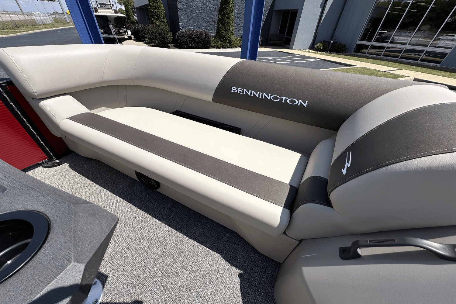 2025 Bennington 22S Image Thumbnail #20