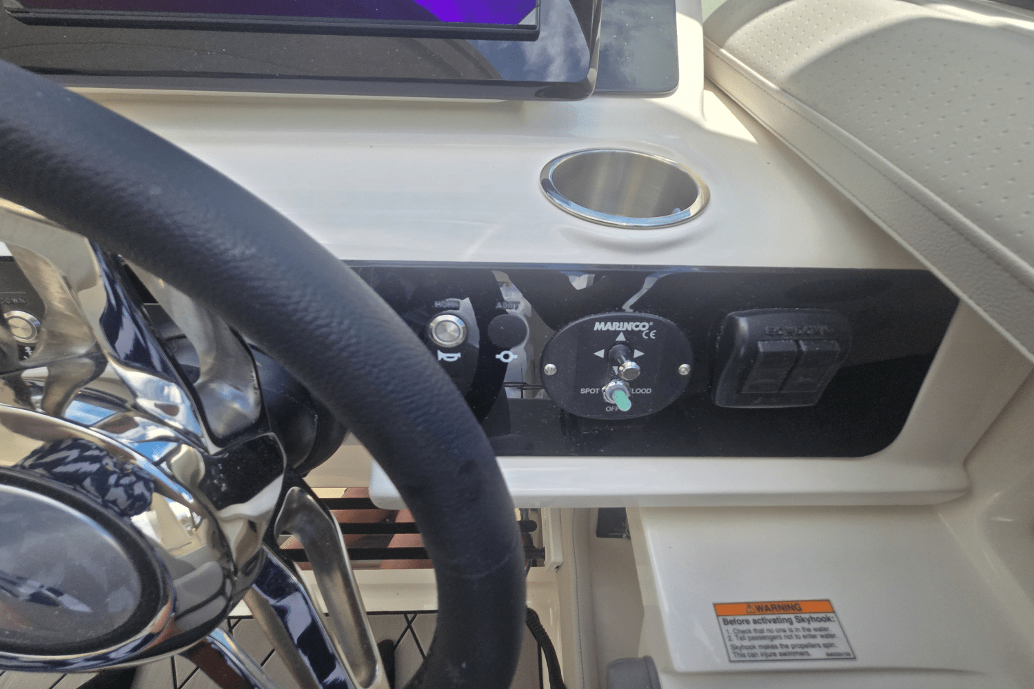 2026 Sea Ray SLX 310 Ouboard Image Thumbnail #20