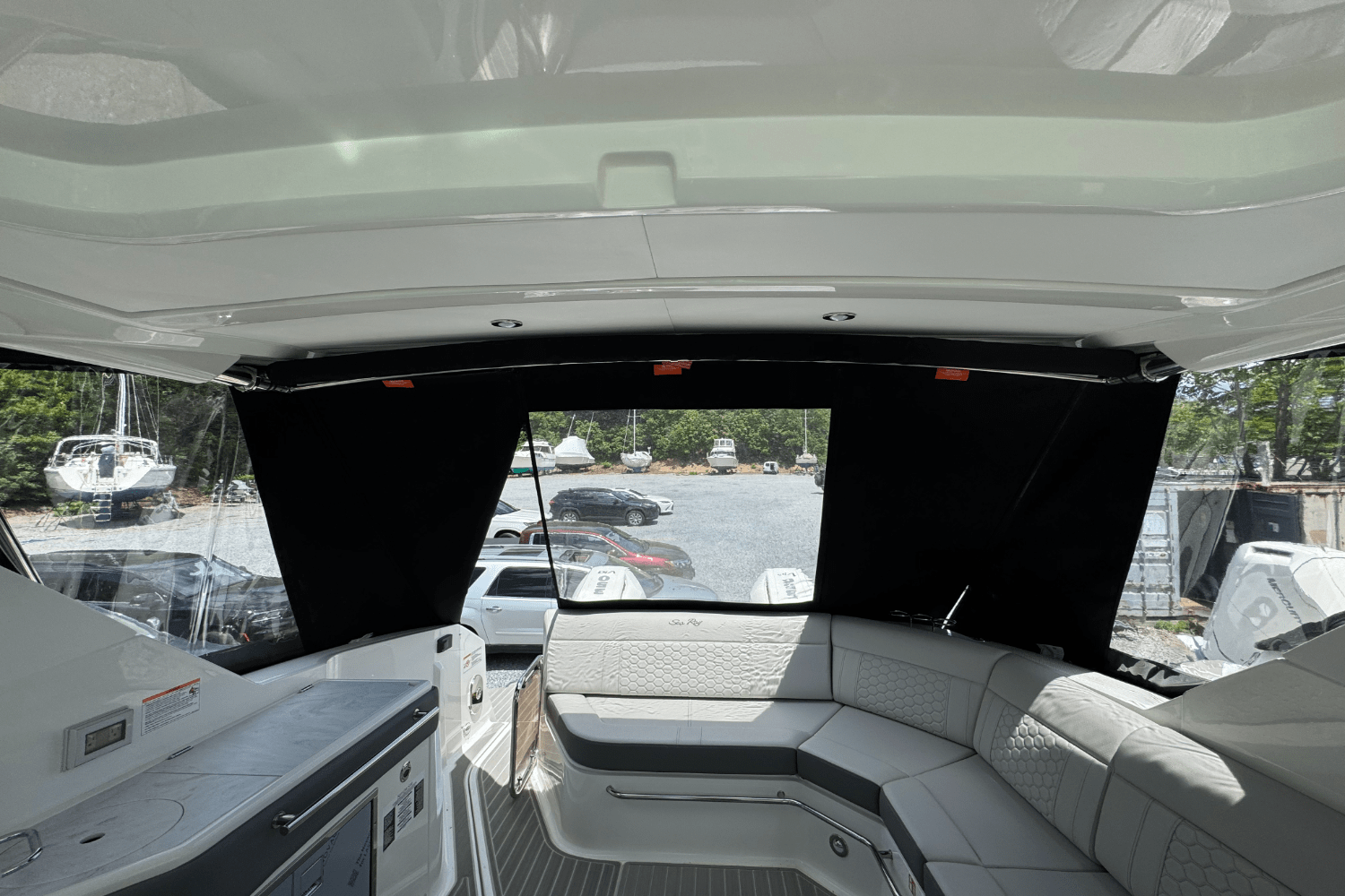 2025 Sea Ray Sundancer 320 Outboard Image Thumbnail #87