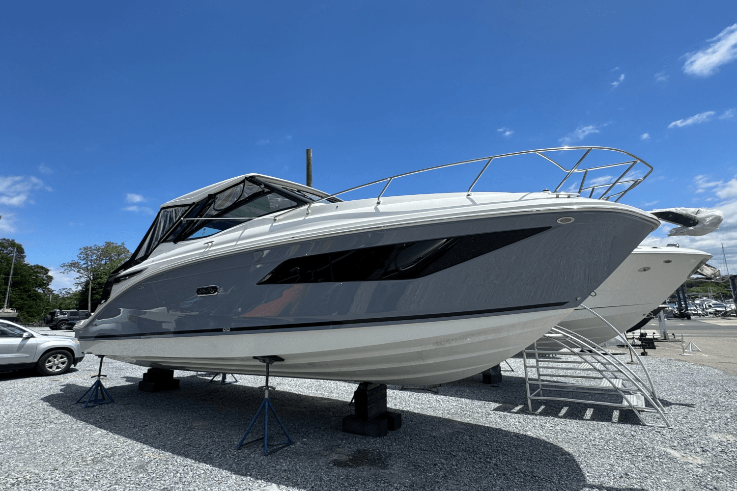 2025 Sea Ray Sundancer 320 Outboard Image Thumbnail #3