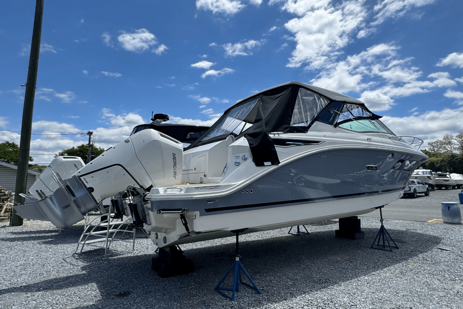 2025 Sea Ray Sundancer 320 Outboard Image Thumbnail #5