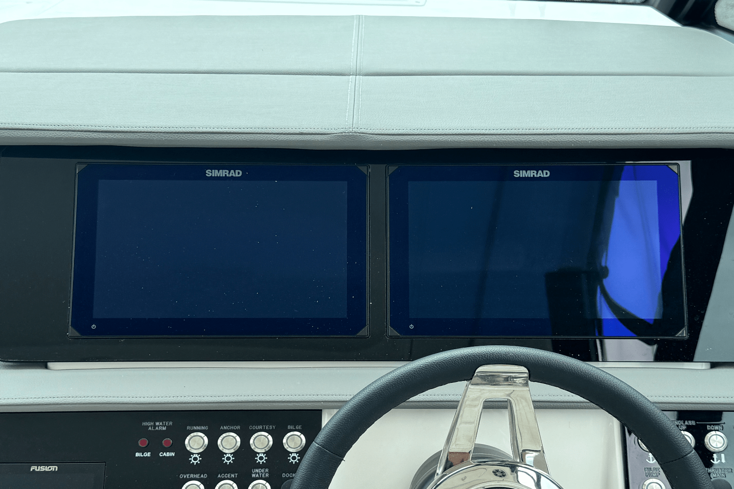 2025 Sea Ray Sundancer 320 Outboard Image Thumbnail #48