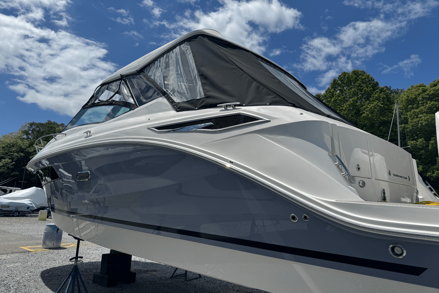 2025 Sea Ray Sundancer 320 Outboard Image Thumbnail #6