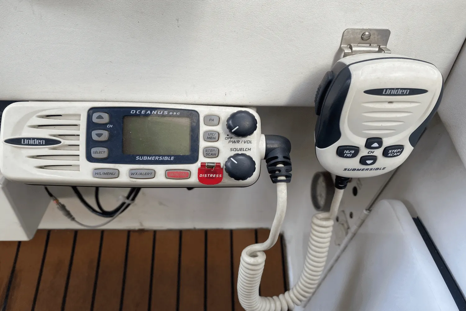 2006 Formula 330 SS Image Thumbnail #36