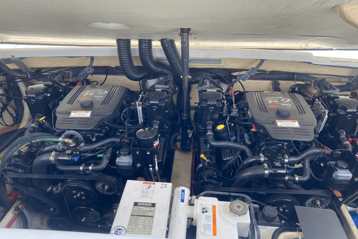 2006 Formula 330 SS Image Thumbnail #69