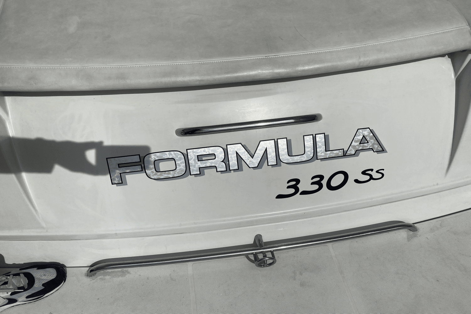 2006 Formula 330 SS Image Thumbnail #18