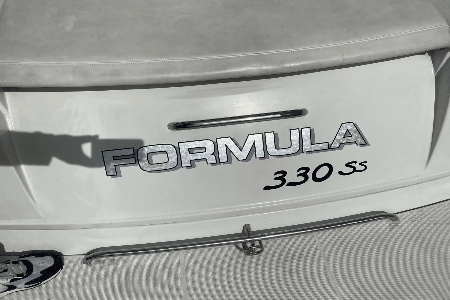 2006 Formula 330 SS Image Thumbnail #18