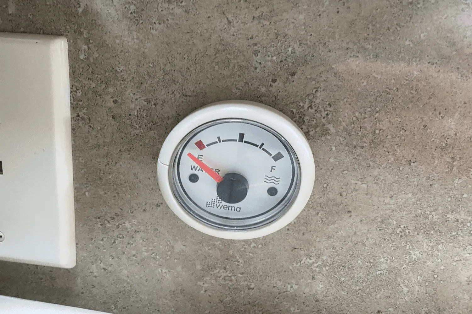 2006 Formula 330 SS Image Thumbnail #25