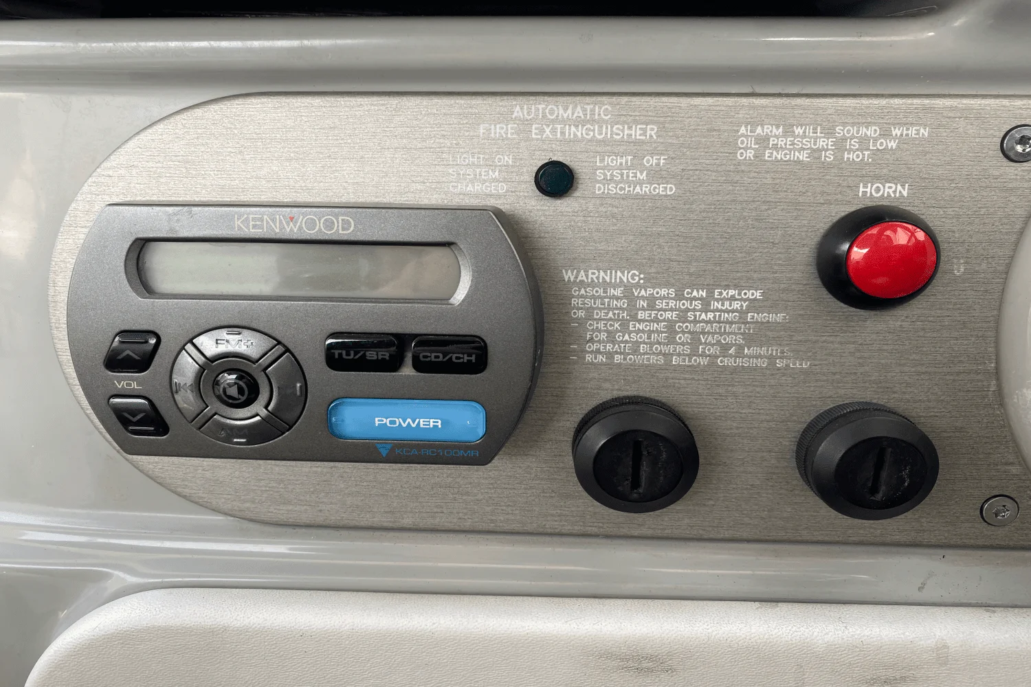 2006 Formula 330 SS Image Thumbnail #39