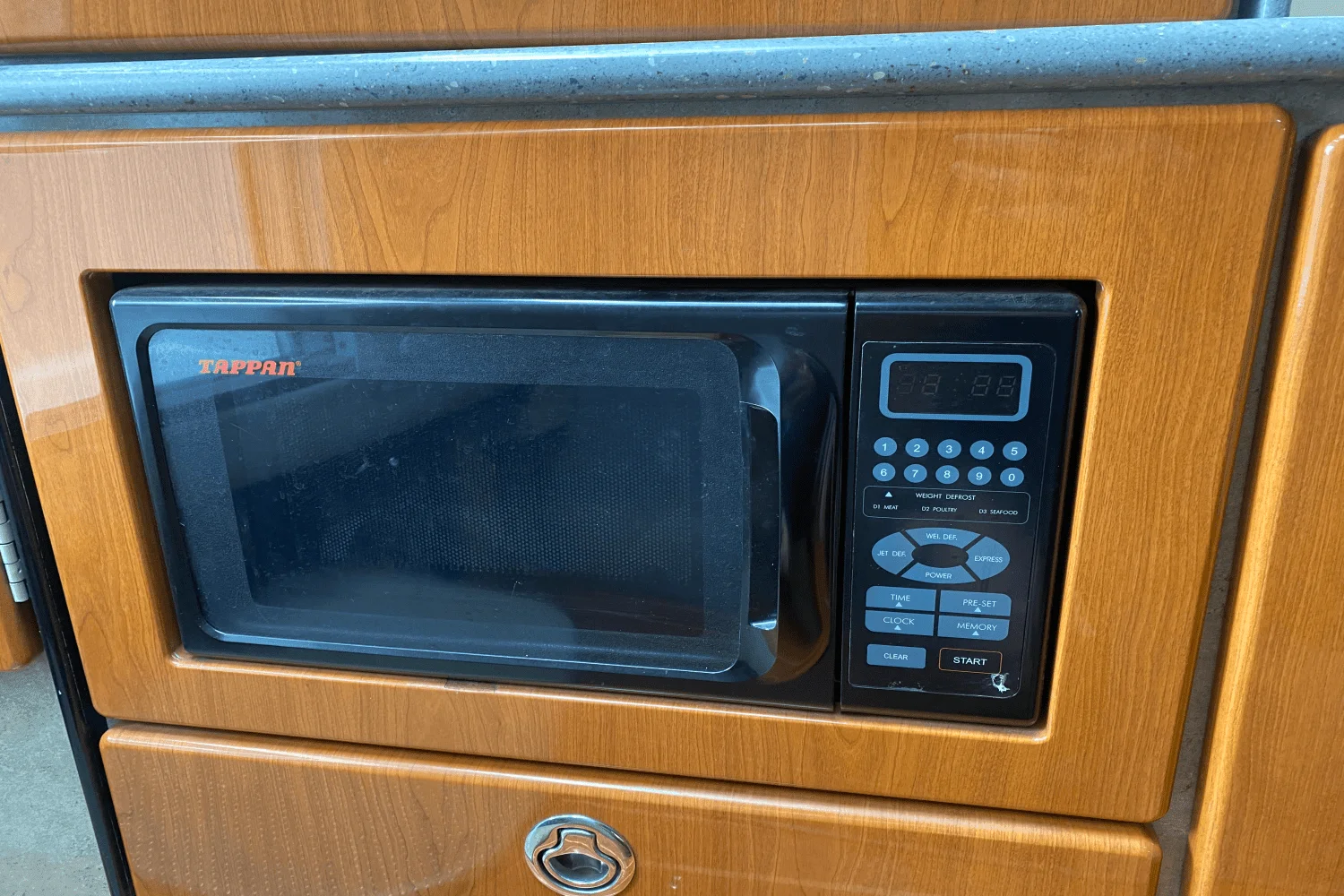 2006 Formula 330 SS Image Thumbnail #27