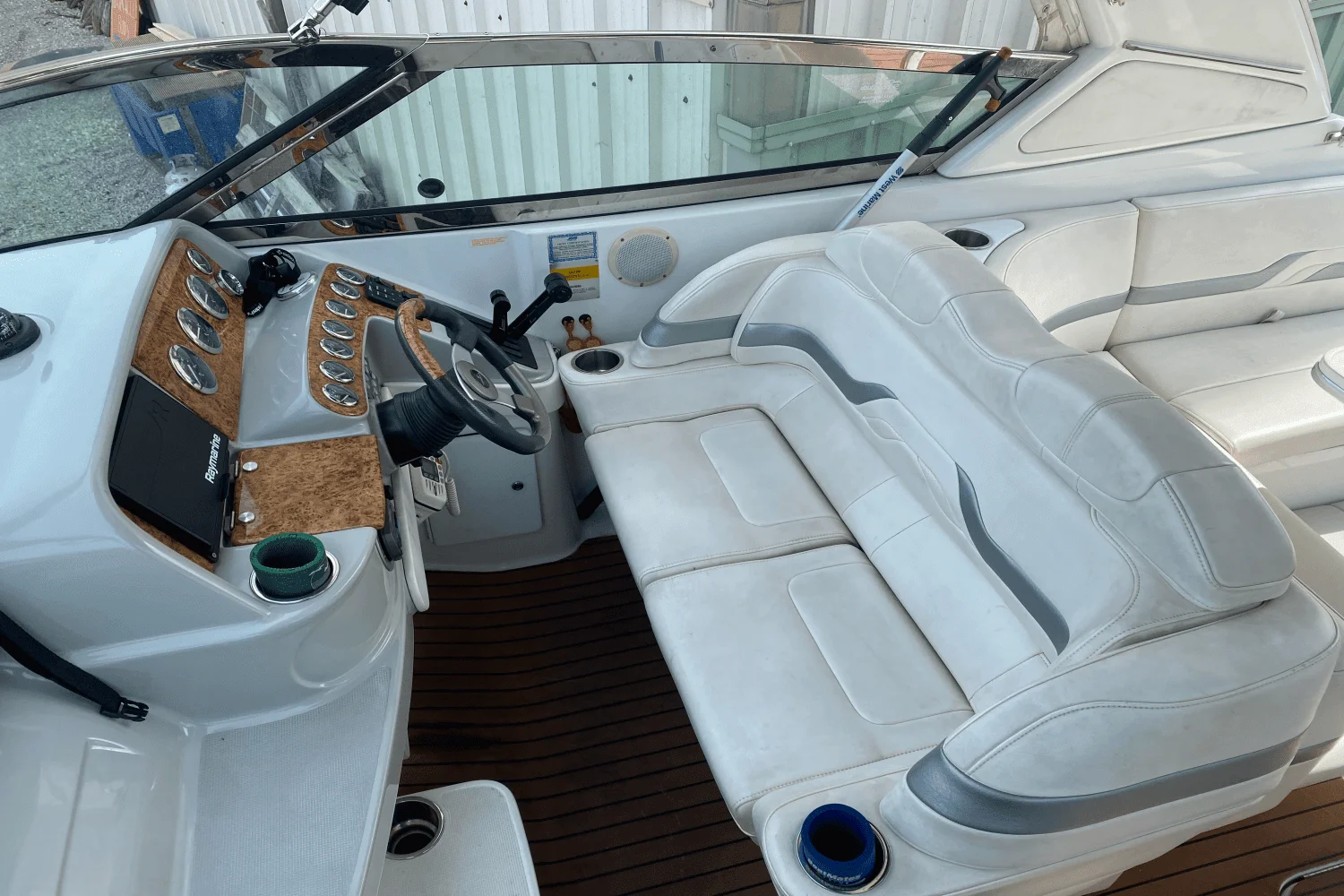 2006 Formula 330 SS Image Thumbnail #33