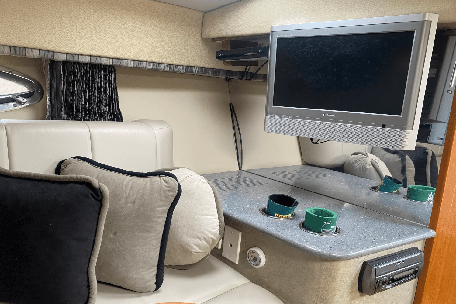 2006 Formula 330 SS Image Thumbnail #48