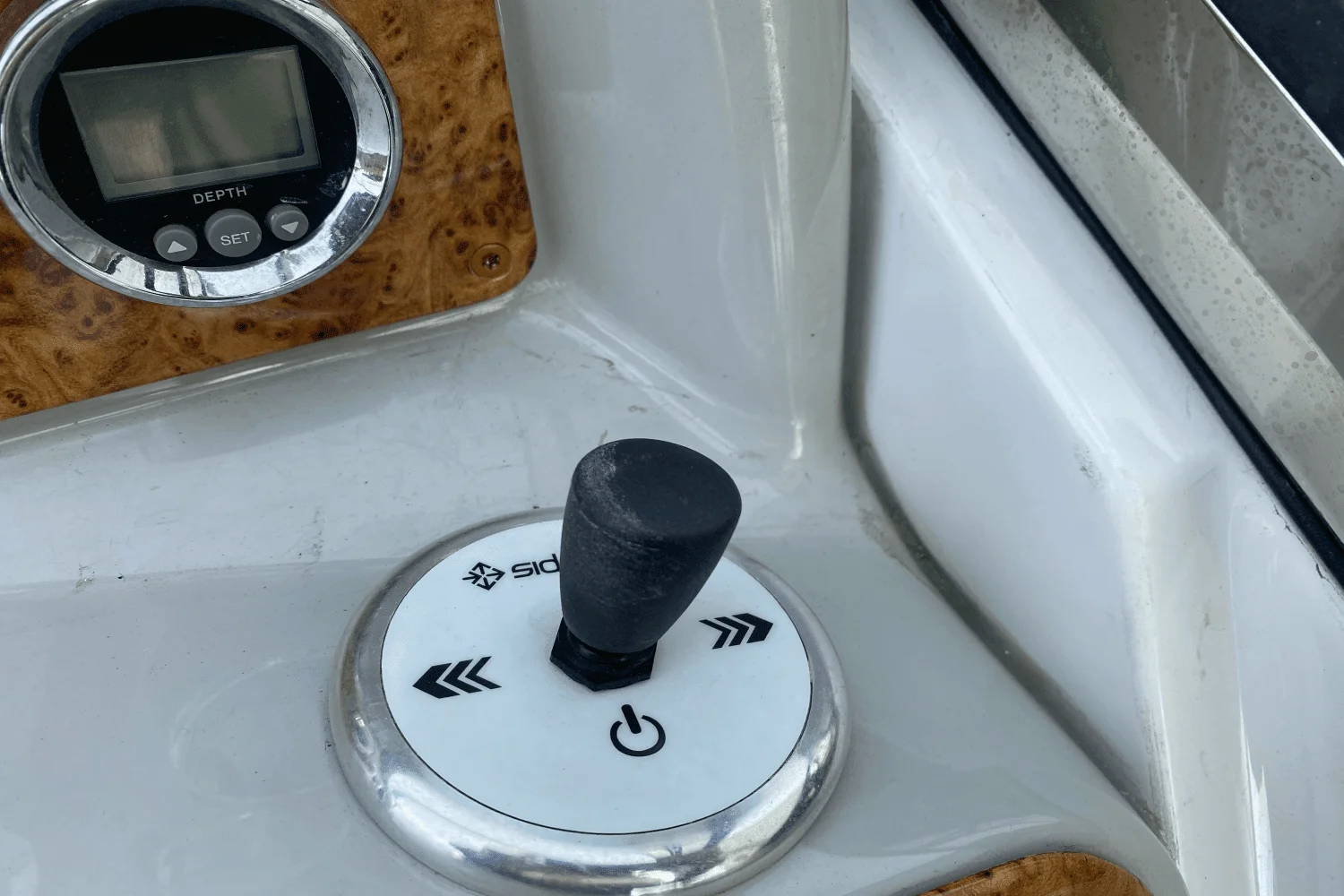 2006 Formula 330 SS Image Thumbnail #40