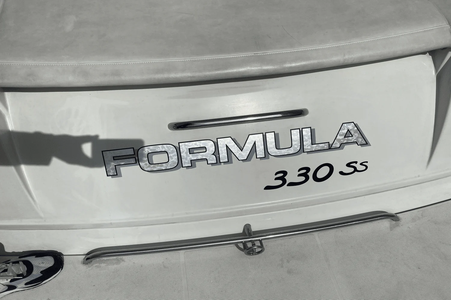 2006 Formula 330 SS Image Thumbnail #18
