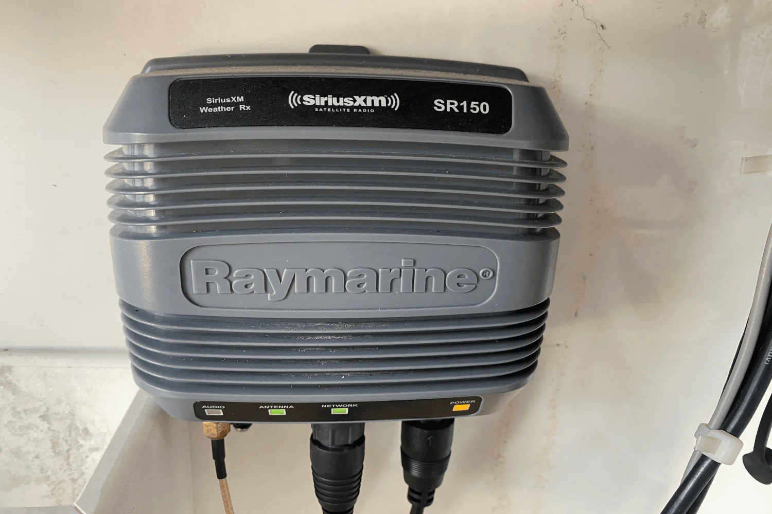 2006 Formula 330 SS Image Thumbnail #35