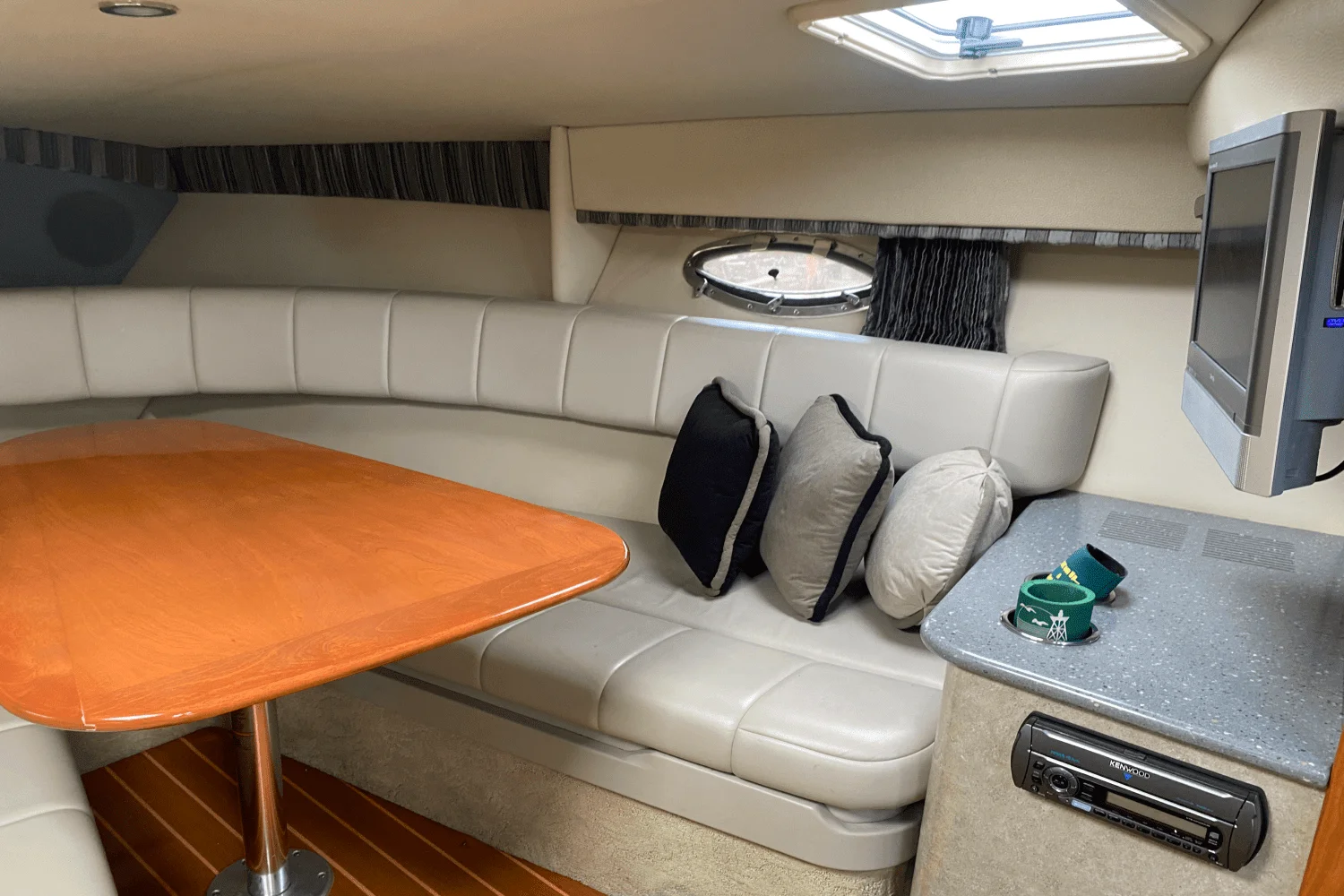 2006 Formula 330 SS Image Thumbnail #47