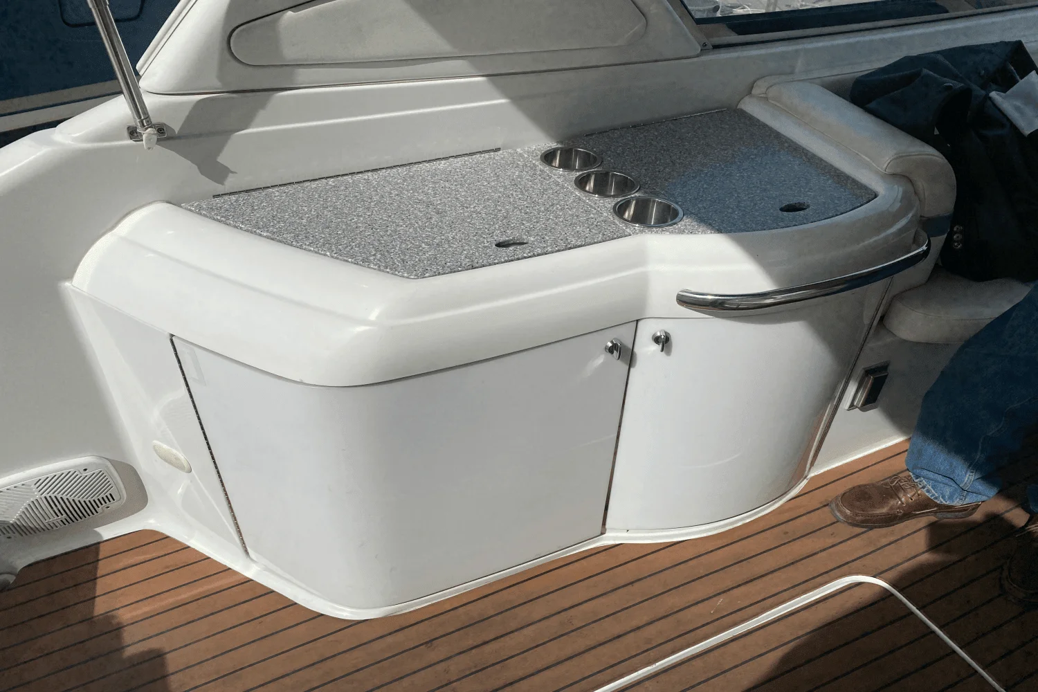 2006 Formula 330 SS Image Thumbnail #22