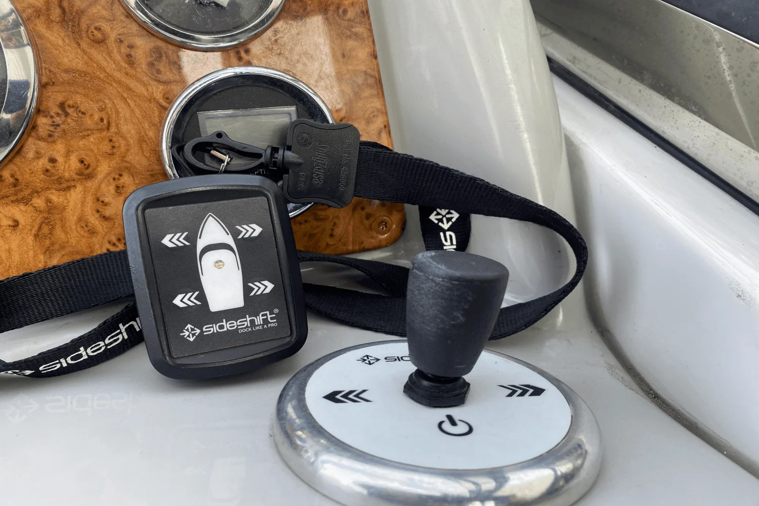 2006 Formula 330 SS Image Thumbnail #32