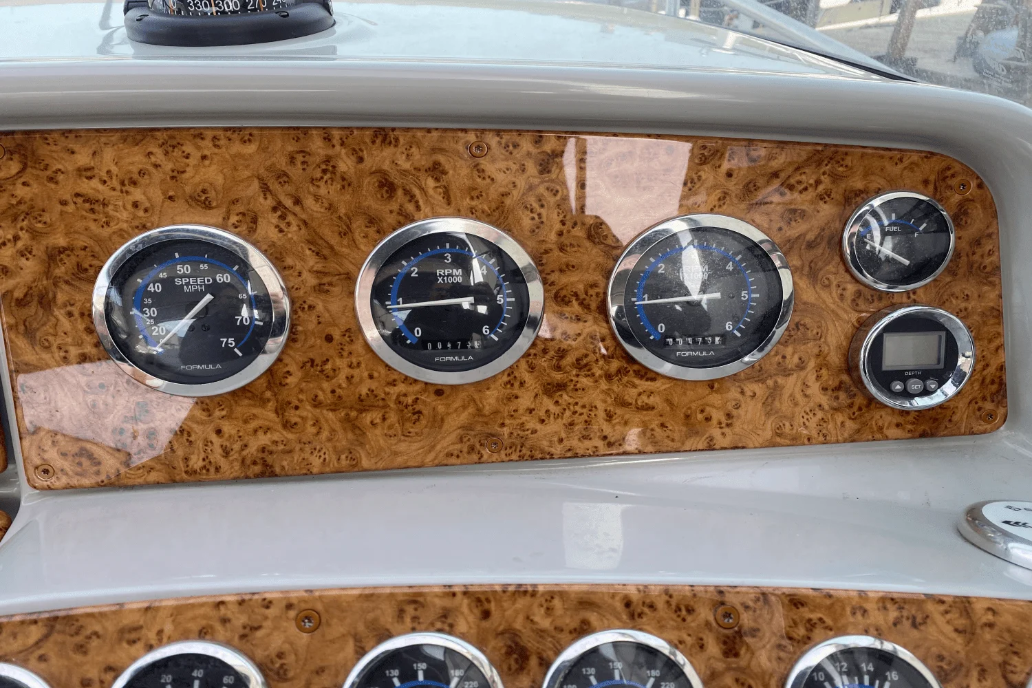 2006 Formula 330 SS Image Thumbnail #45