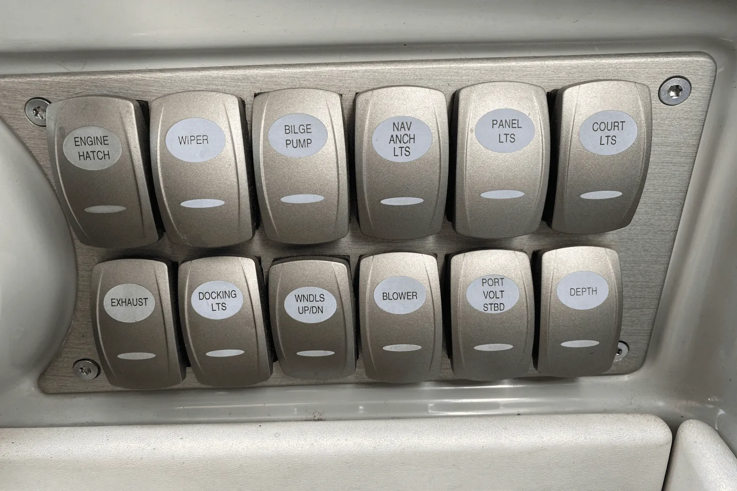 2006 Formula 330 SS Image Thumbnail #38