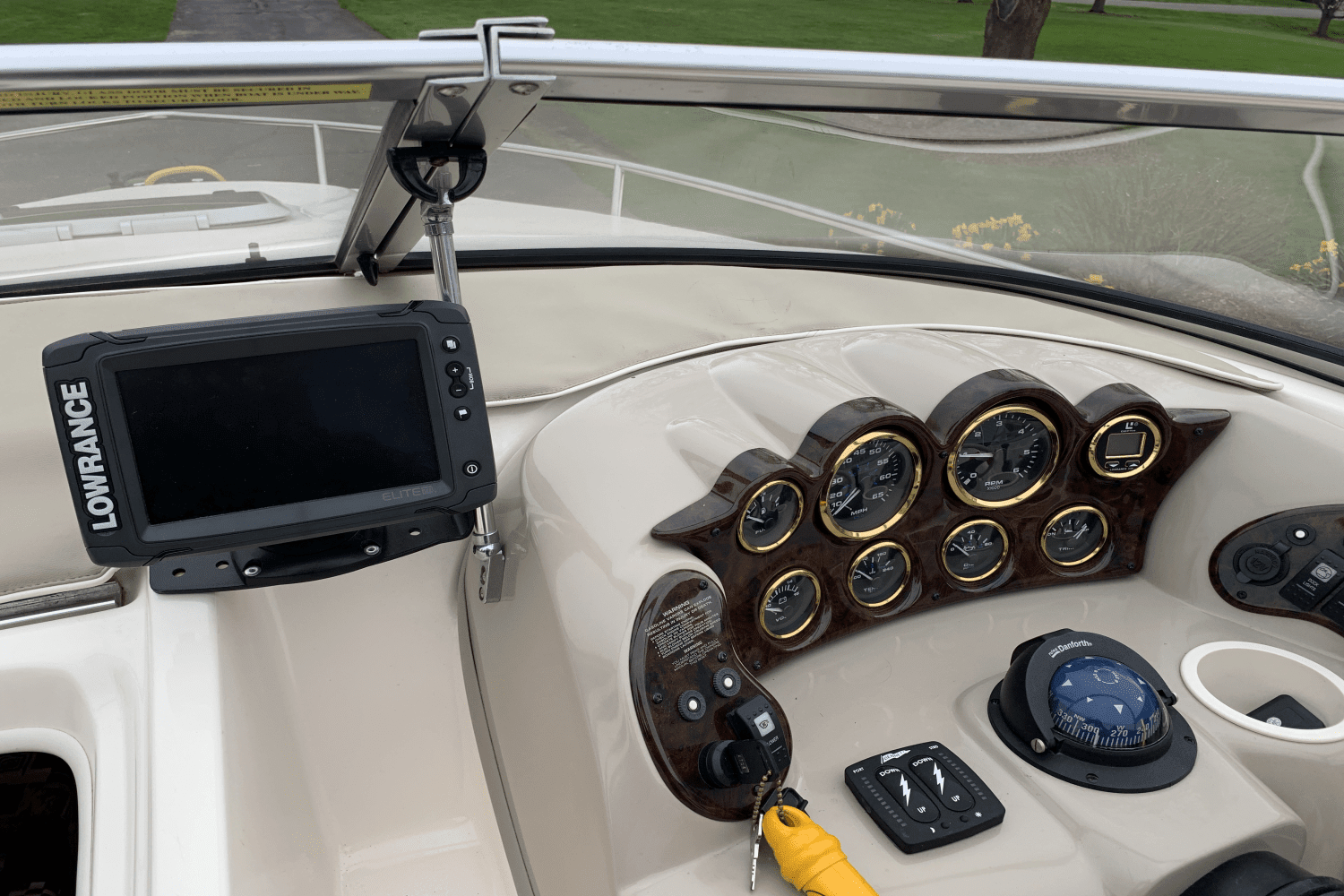 2002 Rinker 232 CAPTIVA Image Thumbnail #15