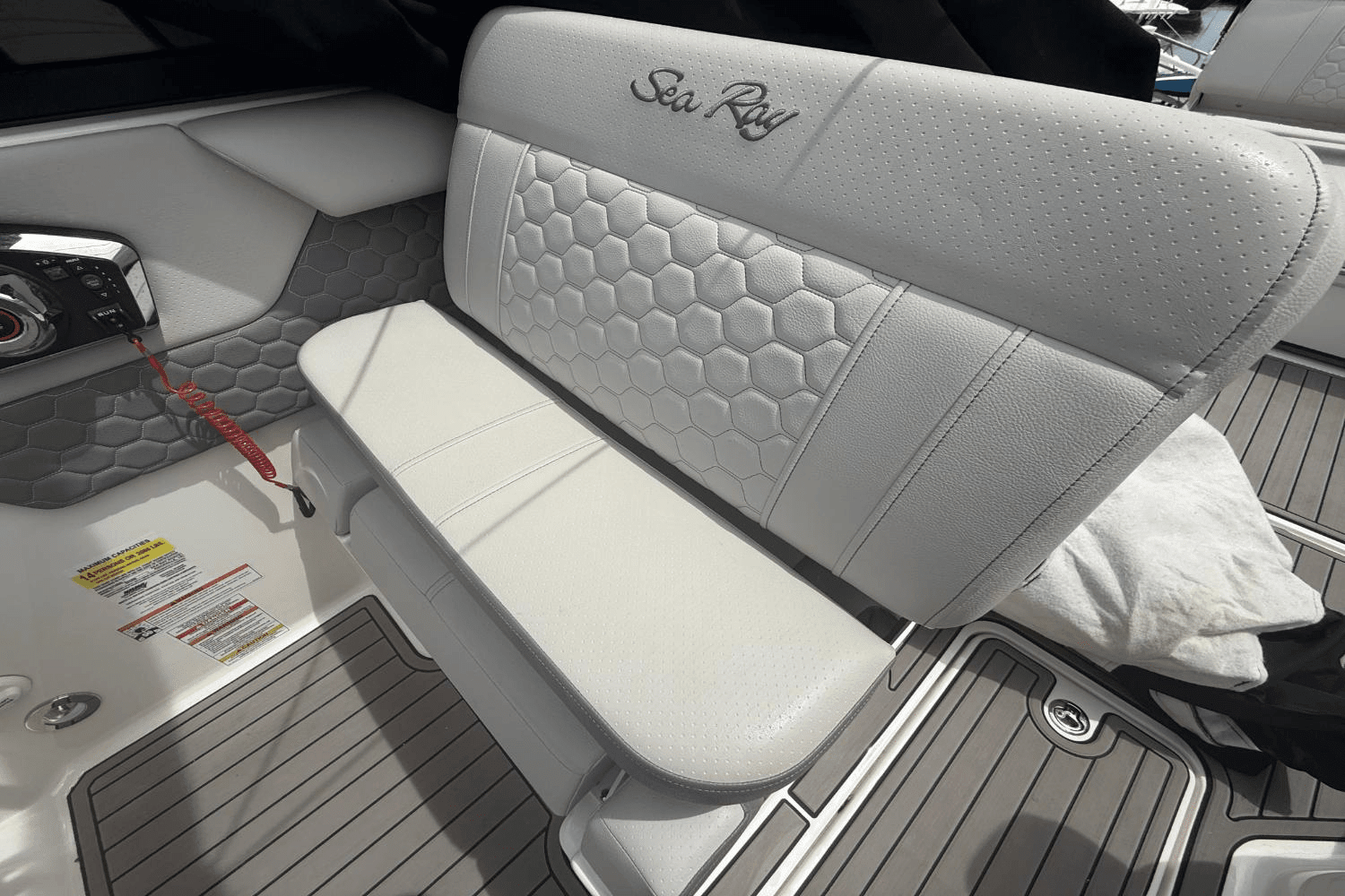2023 Sea Ray 250 SD-OB Image Thumbnail #17