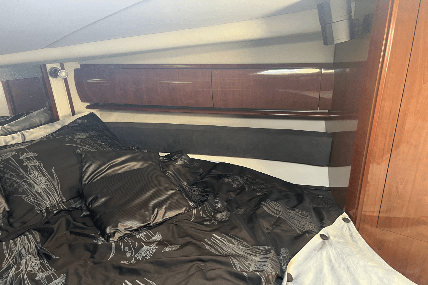 2003 Sea Ray 50 SUNDANCER Image Thumbnail #40