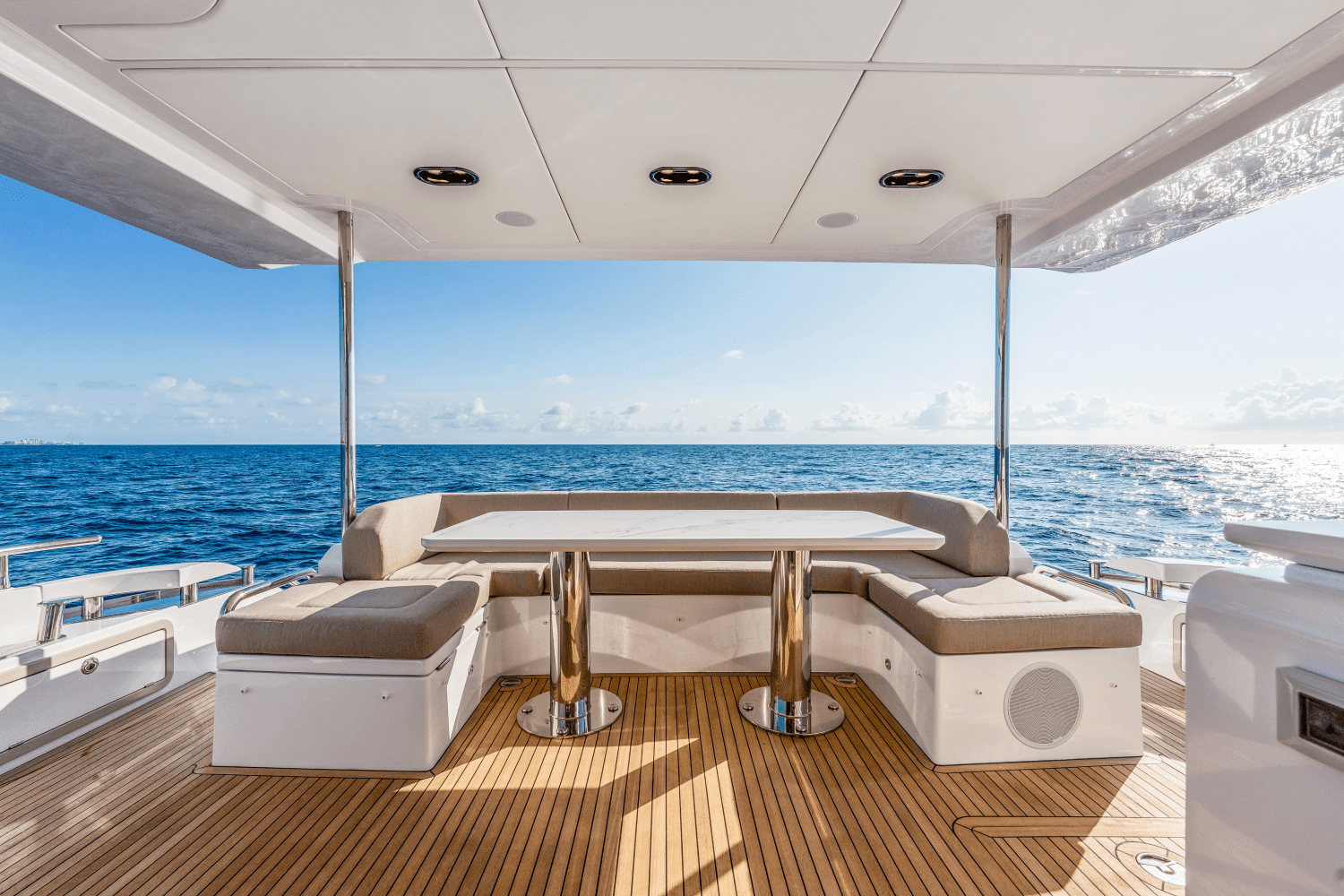 2023 Azimut 72 FLYBRIDGE Image Thumbnail #7