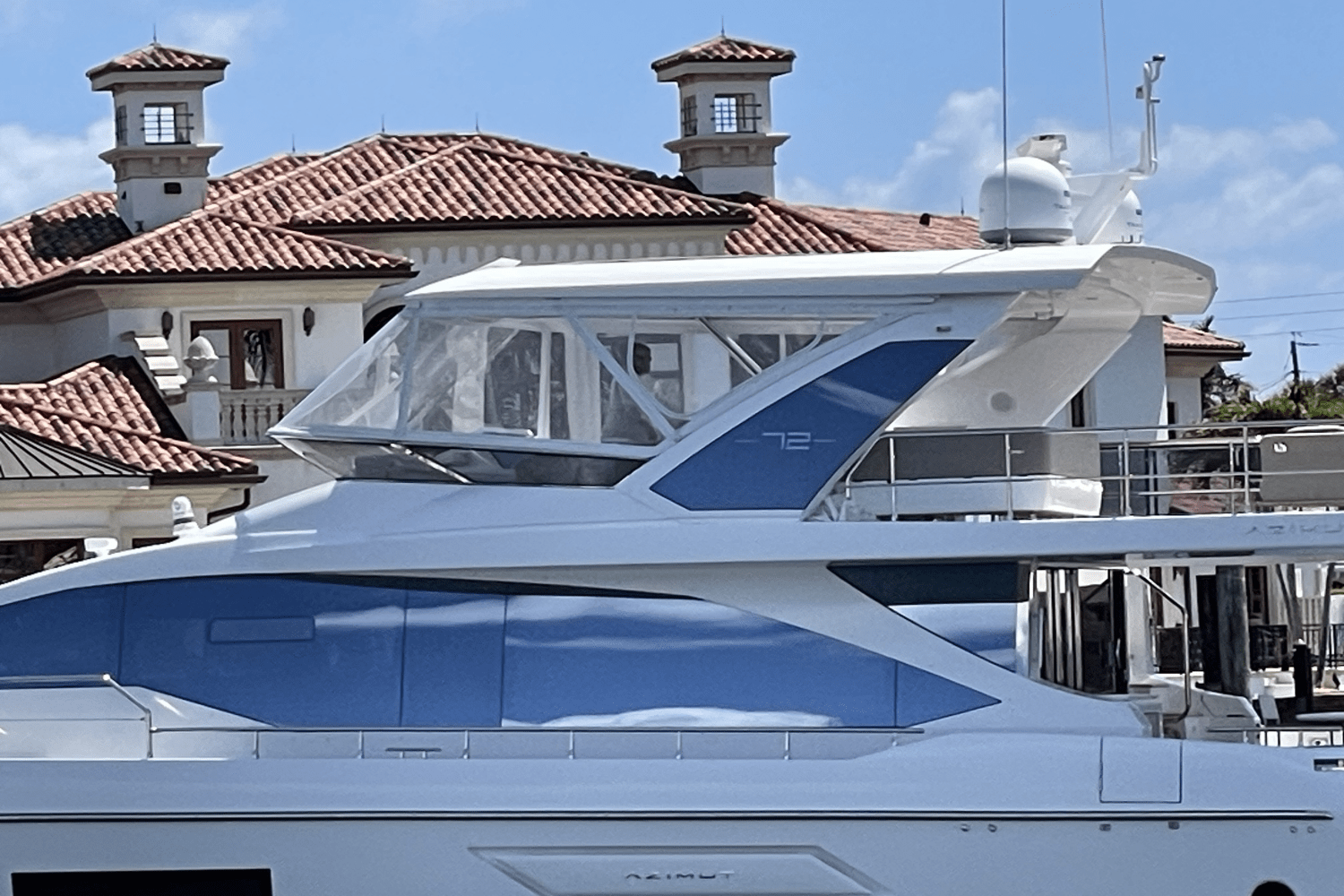 2023 Azimut
                                                             72 FLYBRIDGE Image Thumbnail #2
