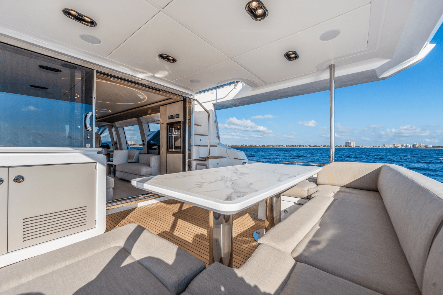 2023 Azimut 72 FLYBRIDGE Image Thumbnail #9