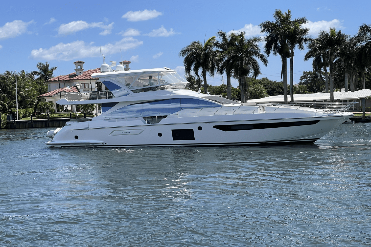 2023 Azimut
                                                             72 FLYBRIDGE Image Thumbnail #59