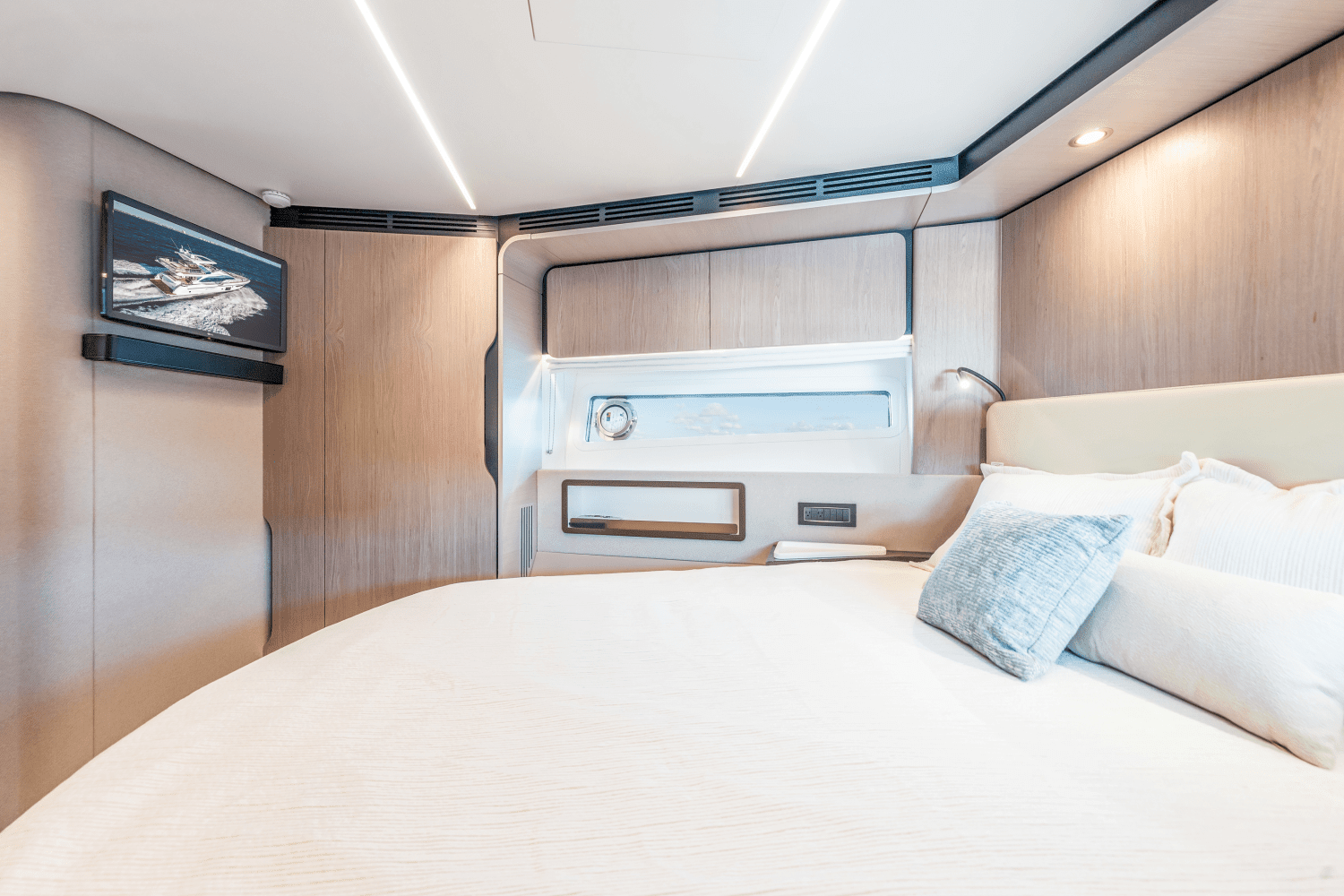 2023 Azimut 72 FLYBRIDGE Image Thumbnail #24