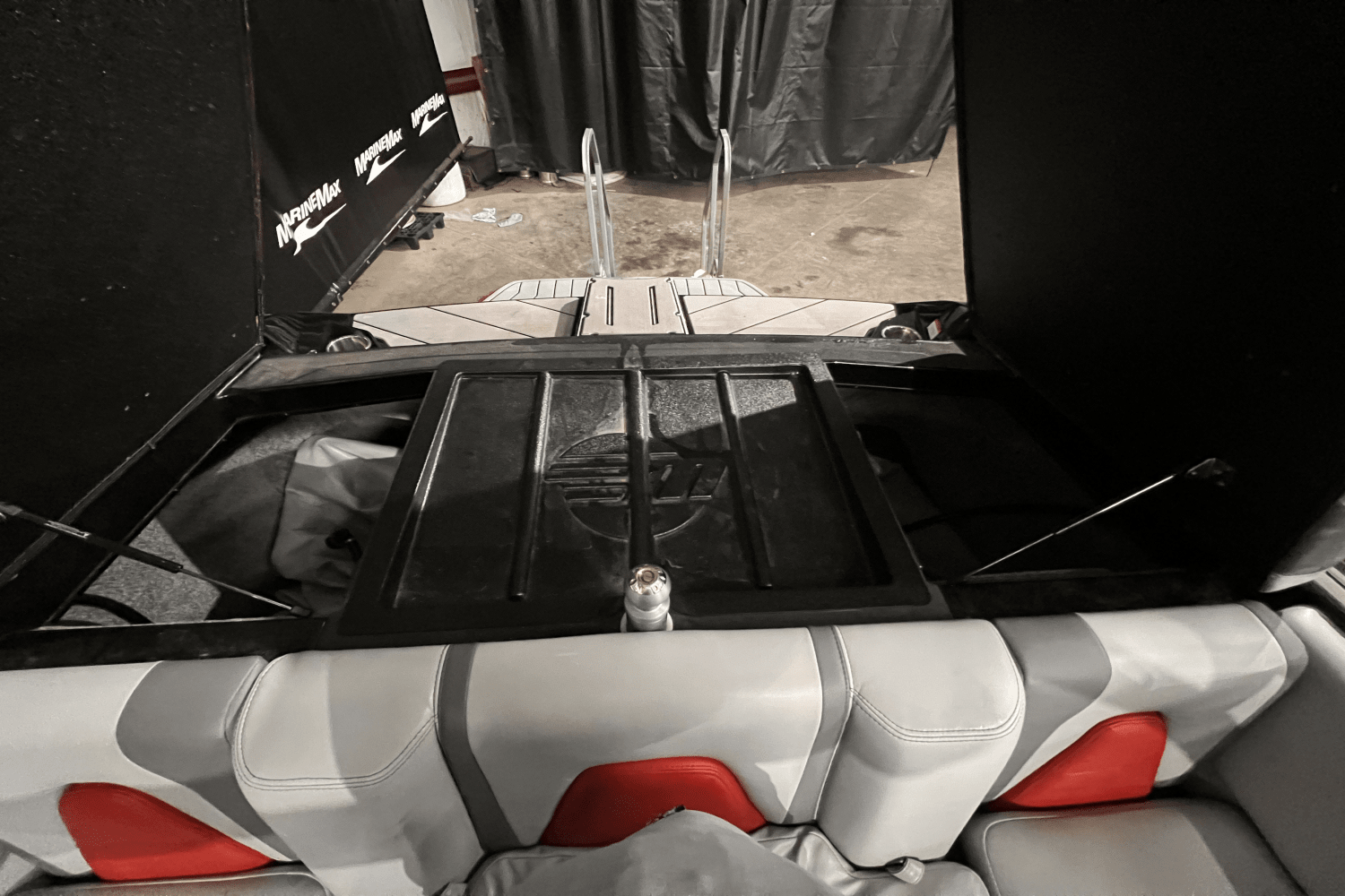 2019 Malibu 210 VLX Image Thumbnail #9