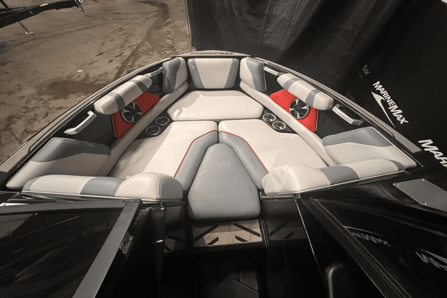 2019 Malibu 210 VLX Image Thumbnail #17