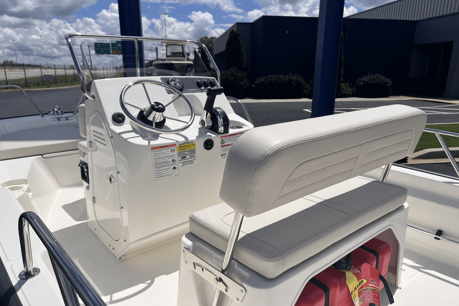 2025 Boston Whaler 150 Montauk Image Thumbnail #2