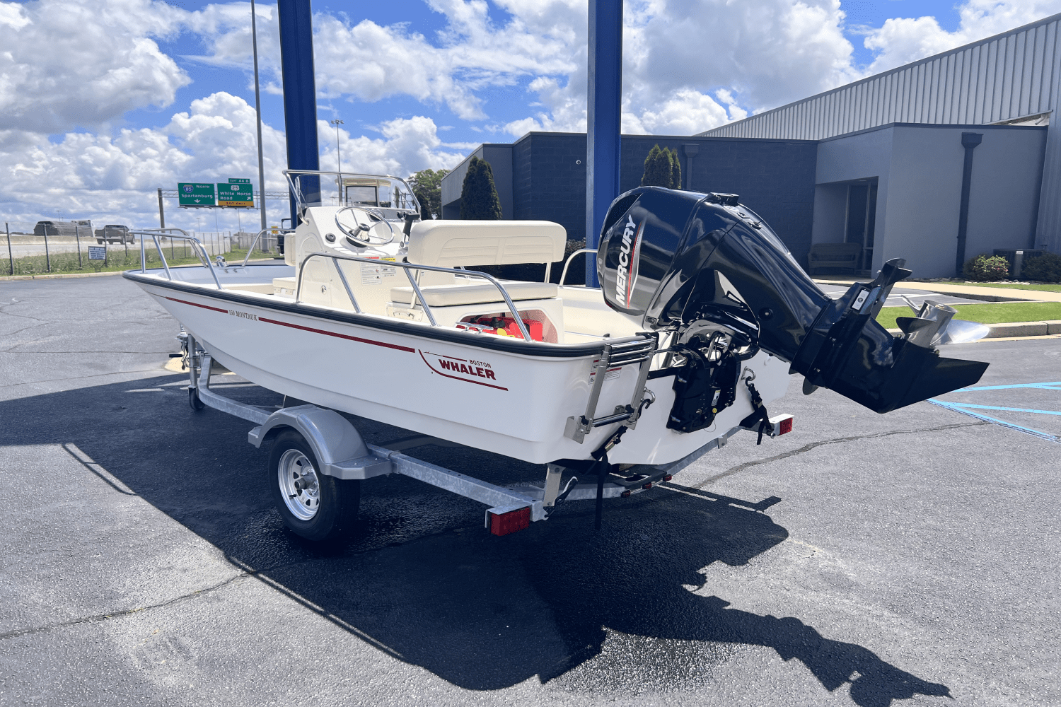 2025 Boston Whaler 150 Montauk Image Thumbnail #8