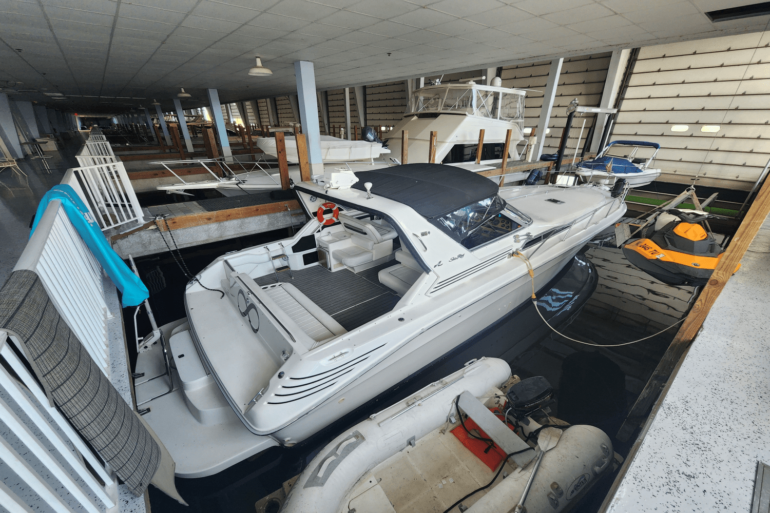 1993 Sea Ray 400 EXPRESS Image Thumbnail #1