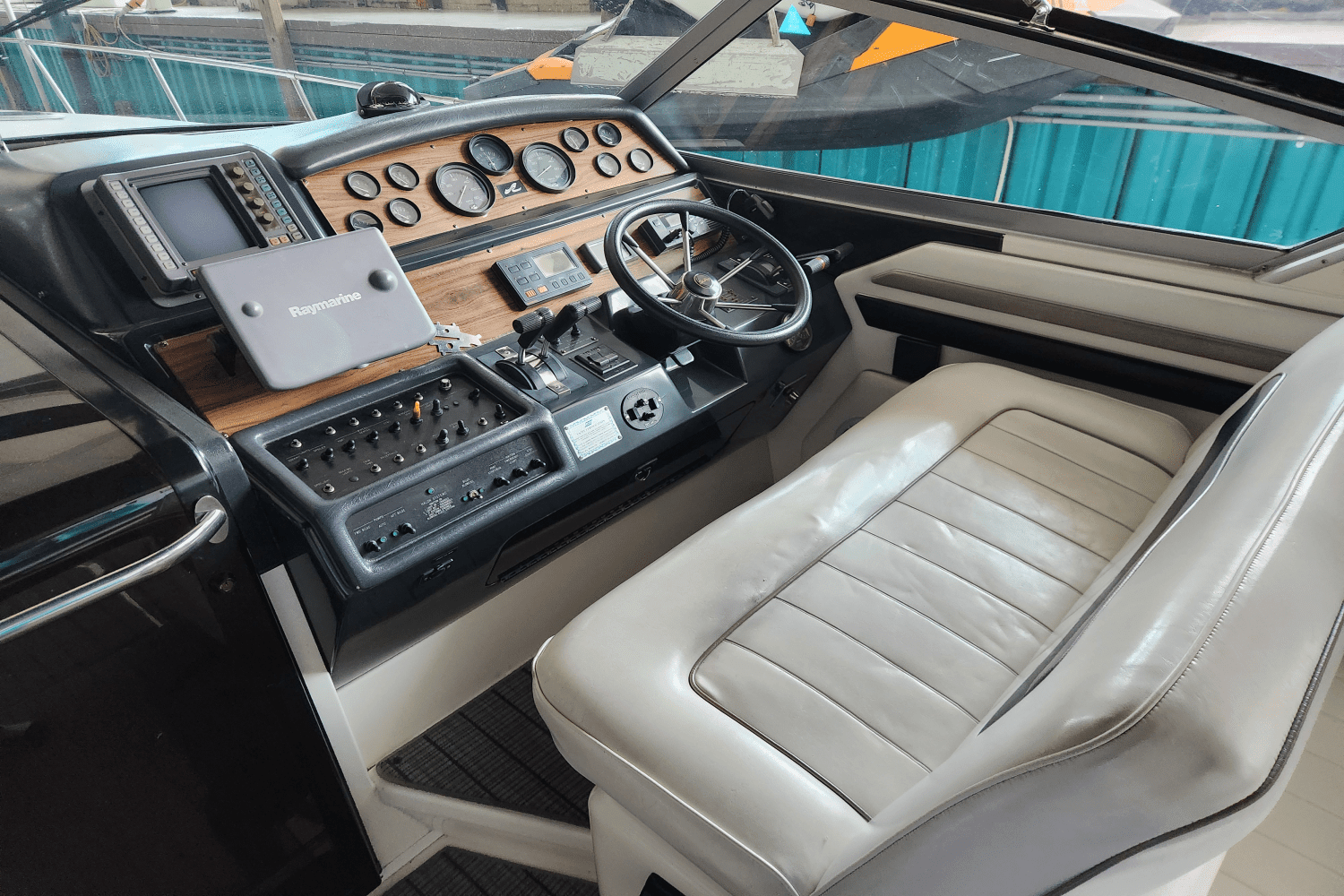 1993 Sea Ray 400 EXPRESS Image Thumbnail #19