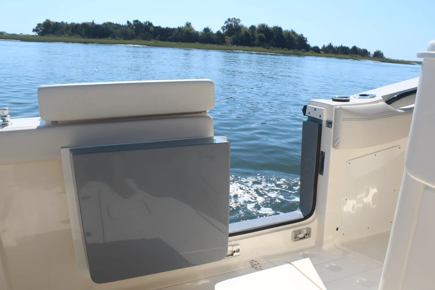 2026 Scout 305 LXF Image Thumbnail #19